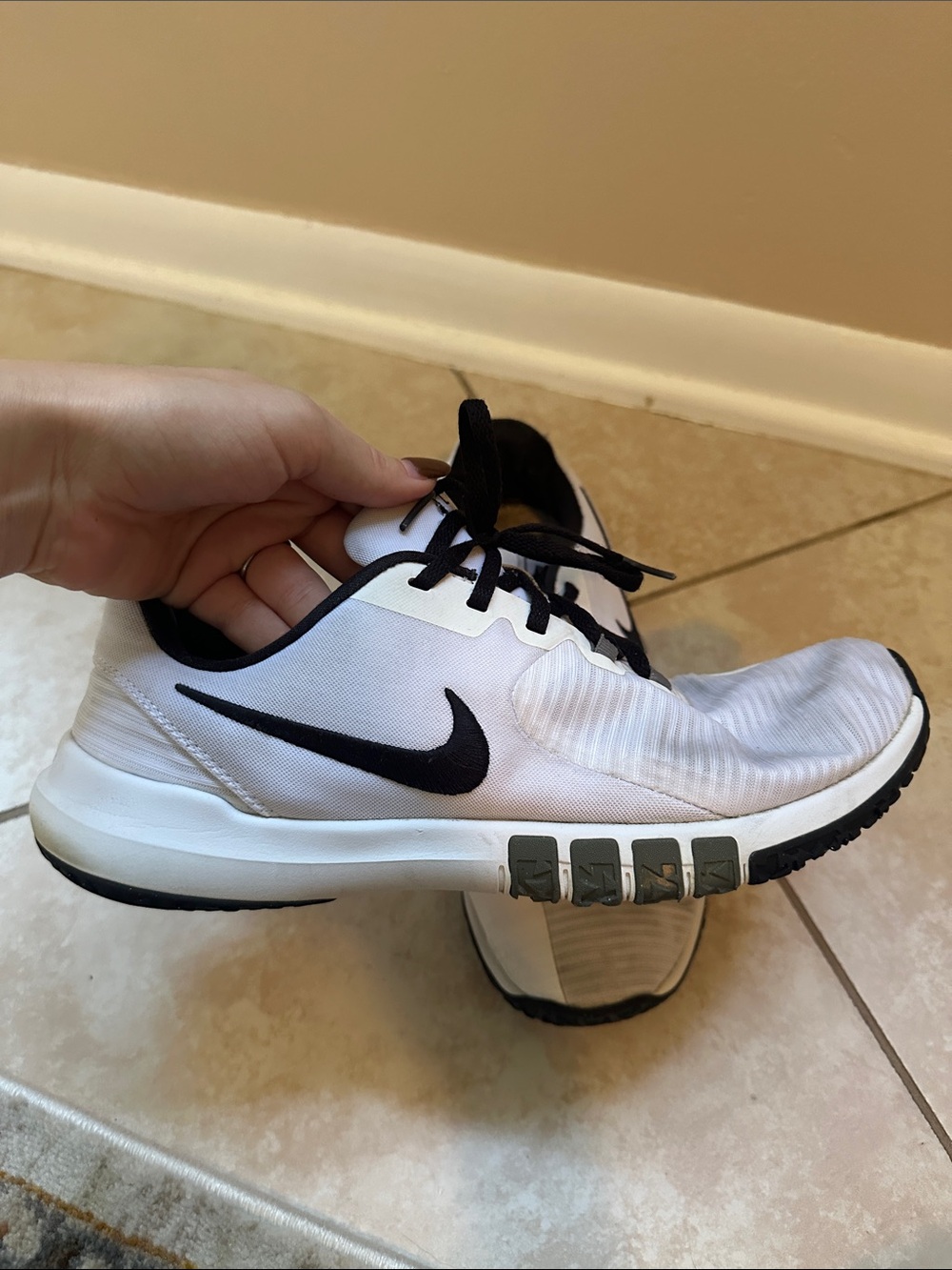 Nike Men’s White and Black Athletic Running Shoes